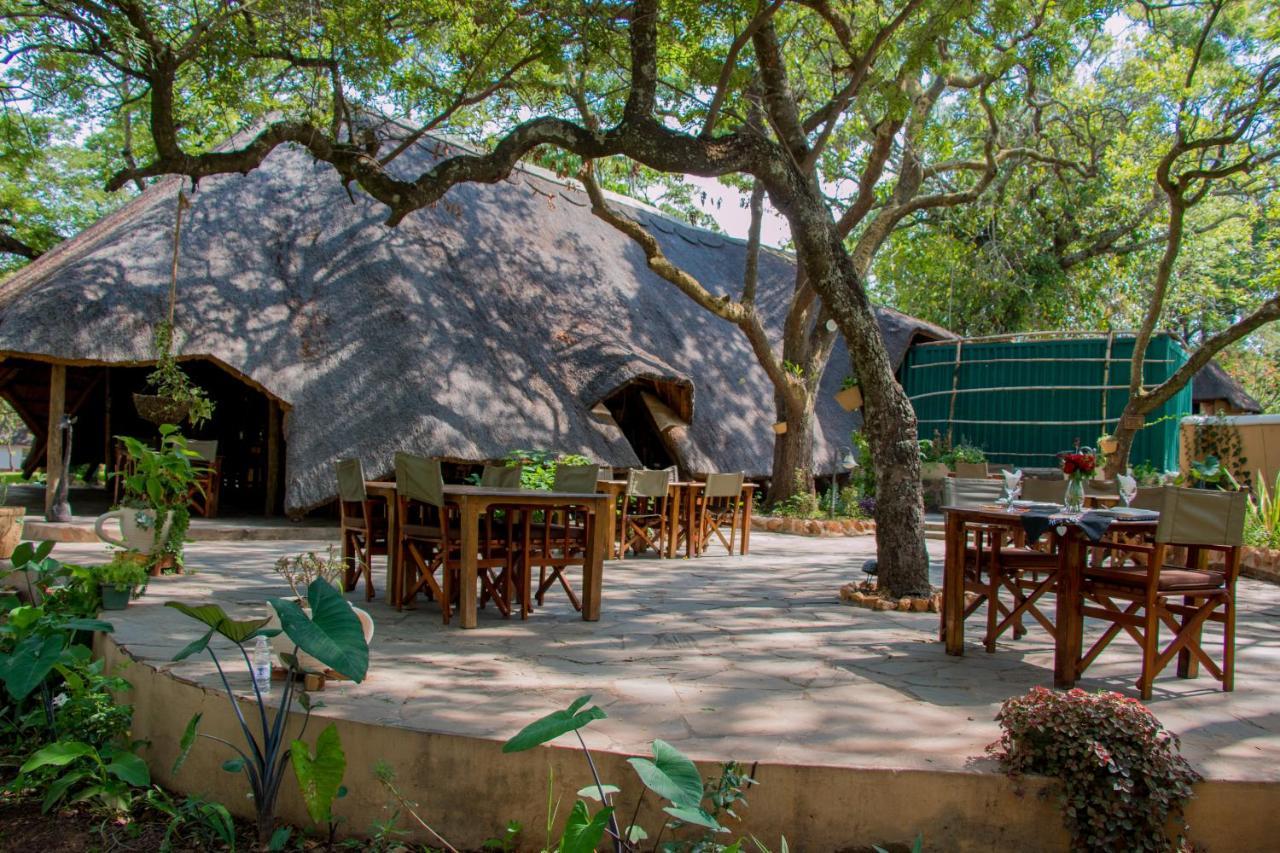 Вилла Pioneer Camp Лусака Экстерьер фото